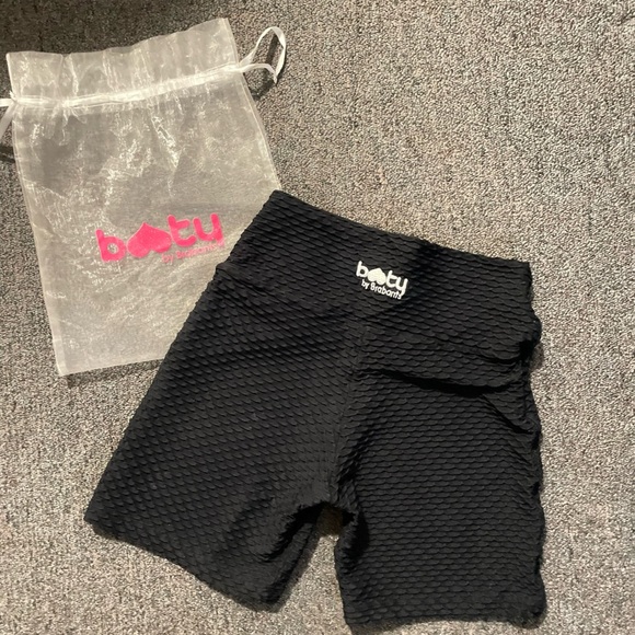 Booty by Brabants Black Athletic Shorts - Picture 2 of 6